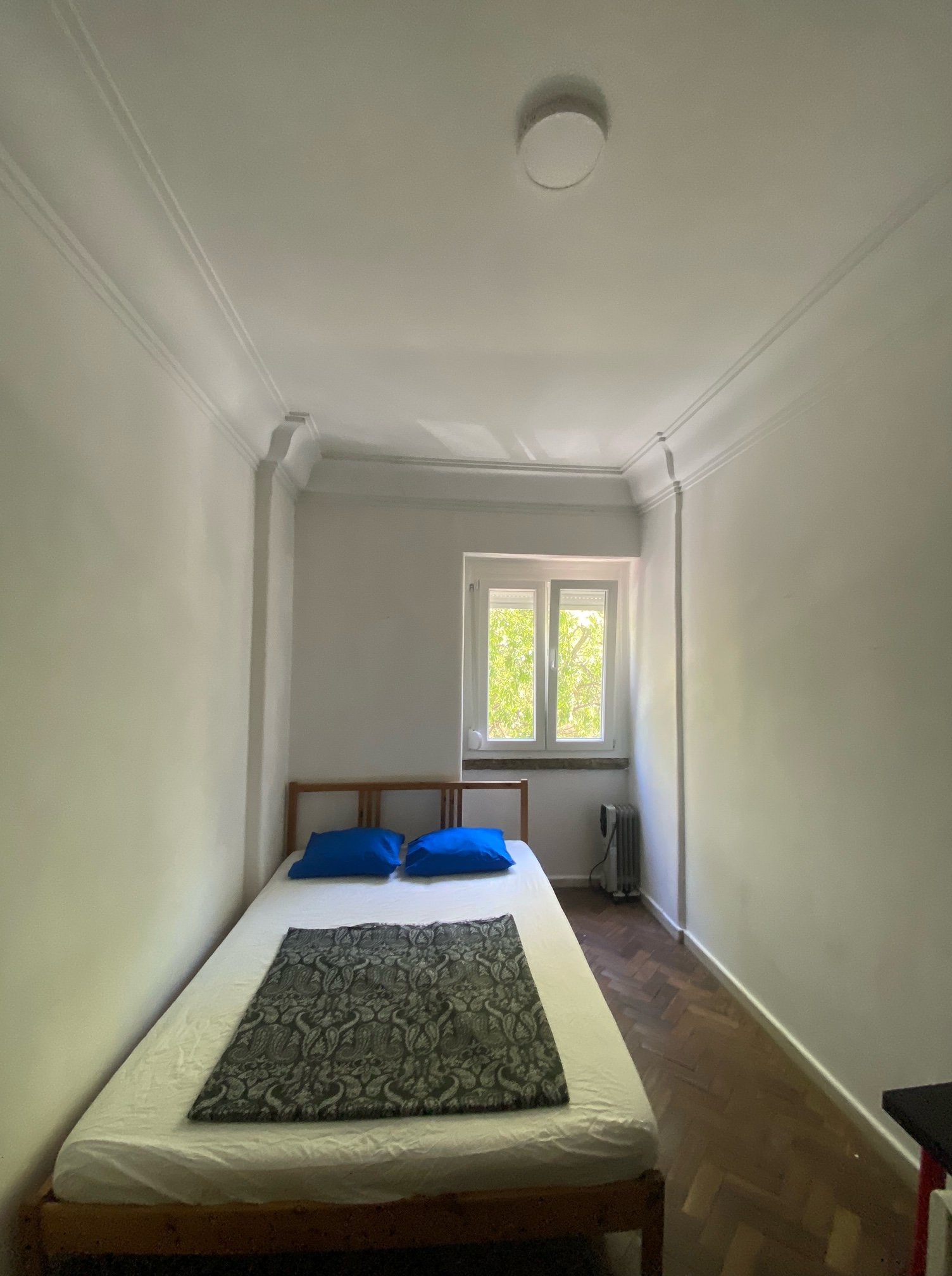 Cozy Double Room 6 with Natural Light — Flat I, Anjos